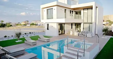 Villa en Dehesa de Campoamor, Španjolska