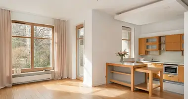 Wohnung 3 zimmer in Warschau, Polen