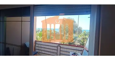 Квартира 3 комнаты в Golem, Албания