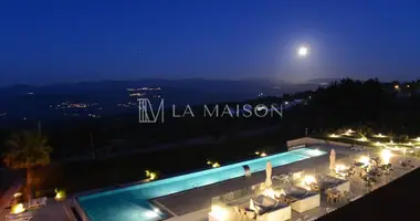 Hotel 3 500 m² in Bezirk Paphos, Zypern