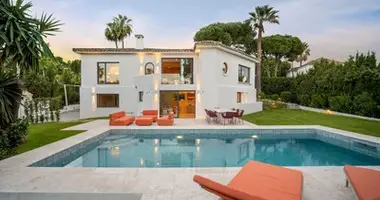 4 bedroom house in San Pedro Alcantara, Spain