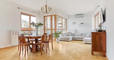 Appartement 3 chambres dans Varsovie, Pologne