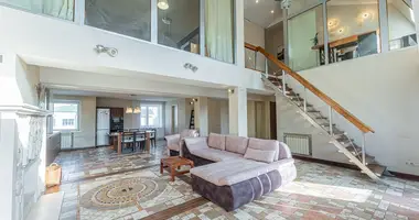 Apartamento 4 habitaciones en Minsk, Belarús
