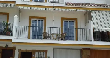 Casa 3 habitaciones en Estepona, Španjolska