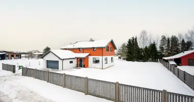 Haus 5 zimmer in Grenes, Lettland