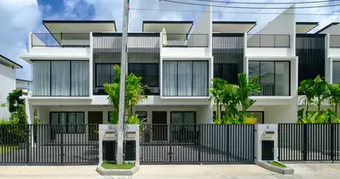 Szeregowiec 3 pokoi w Ban Bang Thao, Tajlandia