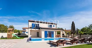 Casa 4 habitaciones en Kras, Croacia