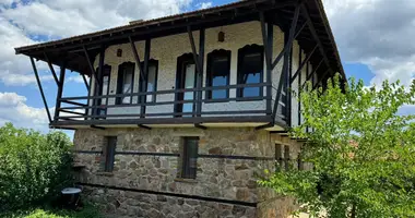 Дом 3 спальни в Bata, Болгария