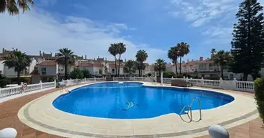 Haus 4 Schlafzimmer in Dos Hermanas, Spanien