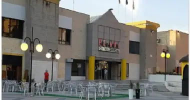 Propiedad comercial 1 566 m² en Alcalá de Henares, Španjolska