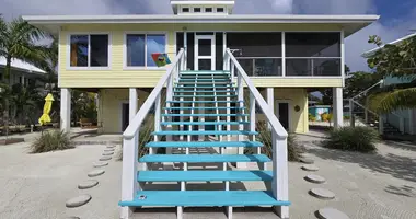 Haus 3 Schlafzimmer in Up Cay, Honduras