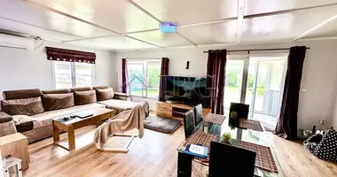 Dom 4 pokoi w Nova Kamena, Bułgaria