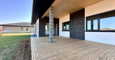 Dom w Koszedary, Litwa