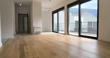 Mieszkanie 2 pokoi w Dobrota, Czarnogóra