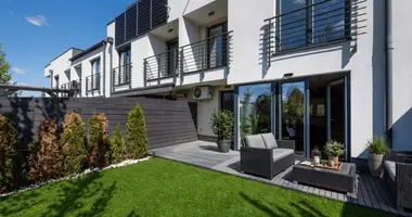 4 bedroom apartment in Warsaw, Poland