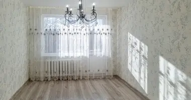 Apartamento 4 habitaciones en Naujoji Akmene, Lituania