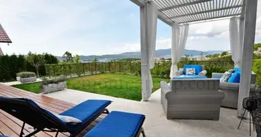 Haus 2 Schlafzimmer in Tivat, Montenegro