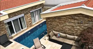 Dom 4 pokoi w Petrovac, Czarnogóra