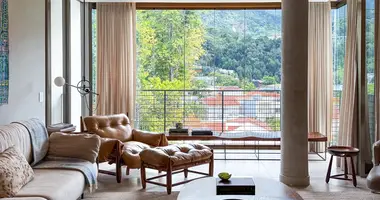 Дуплекс 4 спальни в Regiao Geografica Imediata do Rio de Janeiro, Бразилия