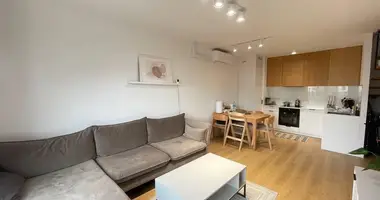 Wohnung 5 zimmer in Warschau, Polen