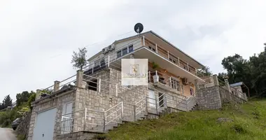 villa de 5 dormitorios en Kunje, Montenegro