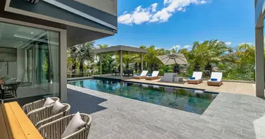 Villa 6 chambres dans Phuket, Thaïlande