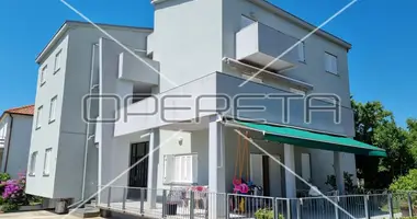 Дом в Opcina Sveti Filip i Jakov, Хорватия