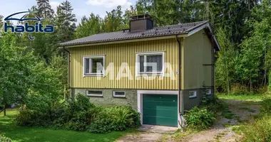 Dom w Helsinki sub region, Finlandia