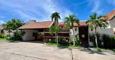 Casa 4 habitaciones en Pattaya City, Tailandia