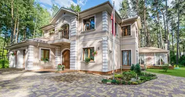 Дом 10 комнат в Юрмала, Латвия