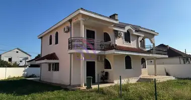 Villa 8 bedrooms in 38, Montenegro