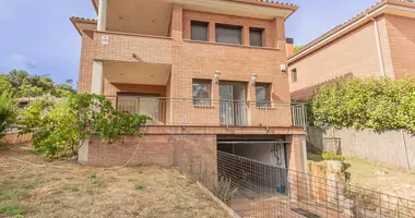 Villa 8 bedrooms in Mataro, Spain