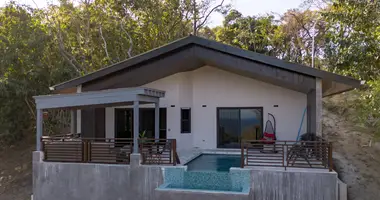 Haus 3 Schlafzimmer in Thatch Point, Honduras