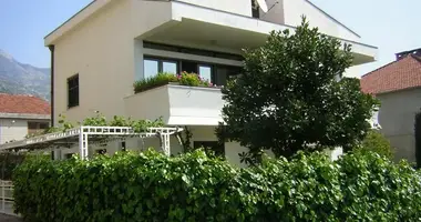 Haus 5 Schlafzimmer in Herceg Novi, Montenegro