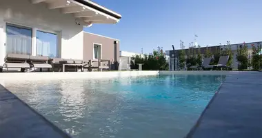 Villa 6 zimmer in Castiglione delle Stiviere, Italien