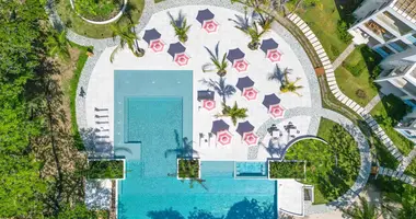 Condo 3 bedrooms in West Bay, Honduras