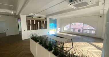 Oficina 84 m² en Minsk, Belarús