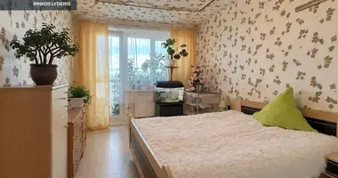 4 room apartment in Naujoji Akmene, Lithuania