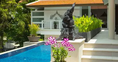 Villa 4 bedrooms in Karon, Thailand