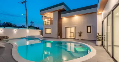 Haus 5 Schlafzimmer in Huai Yai, Thailand