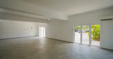 Склад 170 м² в Loule, Португалия