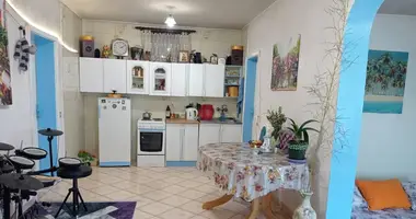 Дом 3 спальни в Суторина, Черногория