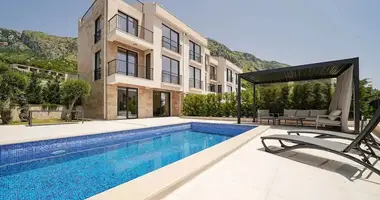 Adosado Adosado 4 habitaciones en Rijeka Rezevici, Montenegro