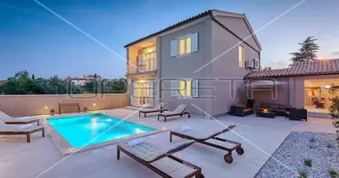 Casa 4 habitaciones en Pola, Croacia