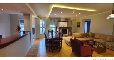 Appartement 3 chambres dans Tirana, Albanie