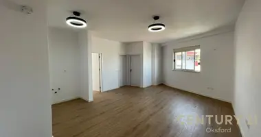 2 bedroom apartment in Tirana Municipality, Albania