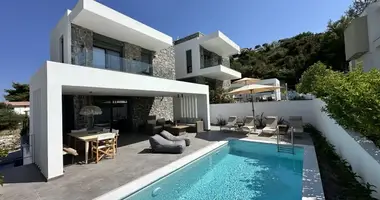 Villa 5 bedrooms in Pefkochori, Greece