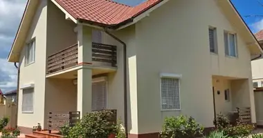 Casa 6 habitaciones en Sanzhiyka, Ucrania