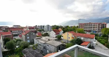 Квартира 3 спальни в Тиват, Черногория