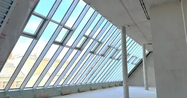 Nieruchomości komercyjne 1 099 m² w Ryga, Łotwa